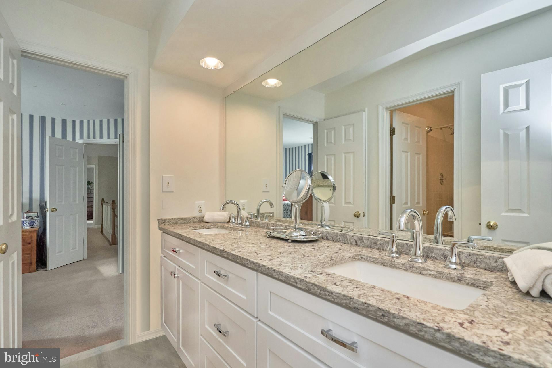 FAIRFAX HUNT - Residential