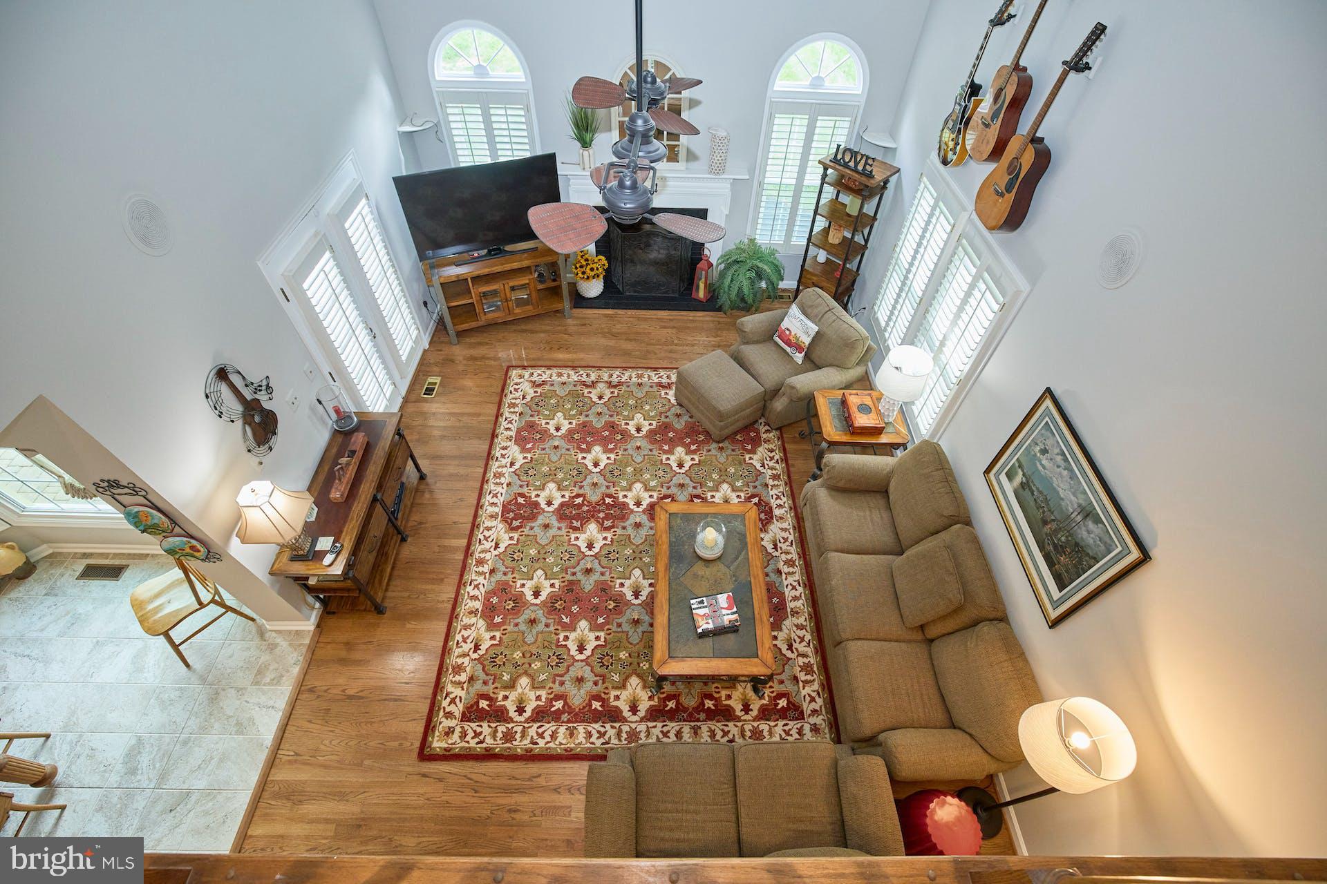 FAIRFAX HUNT - Residential