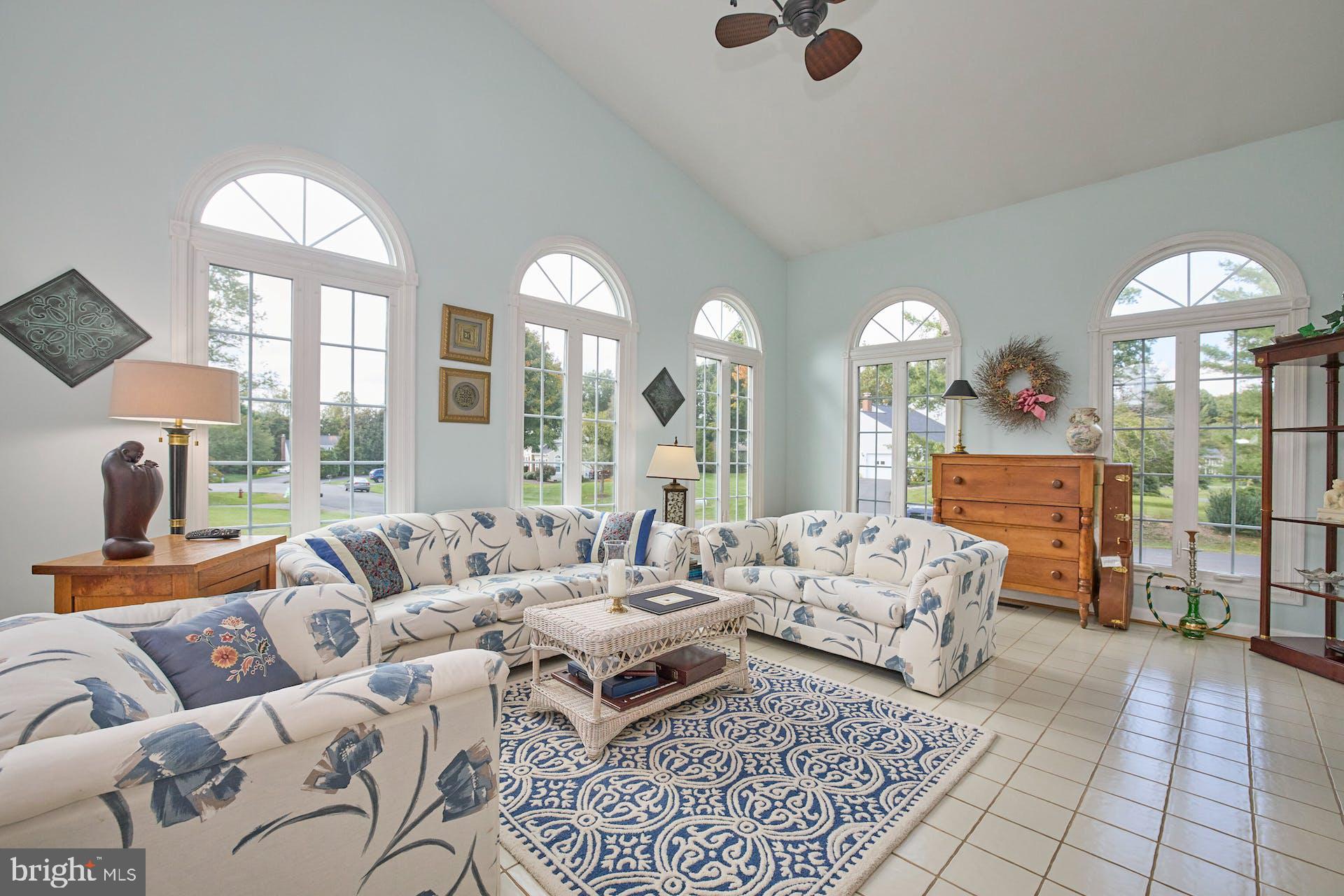 FAIRFAX HUNT - Residential