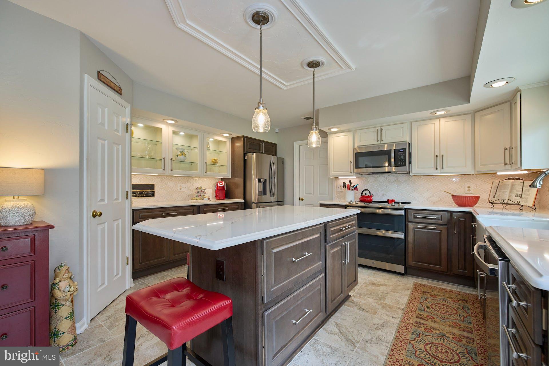 FAIRFAX HUNT - Residential