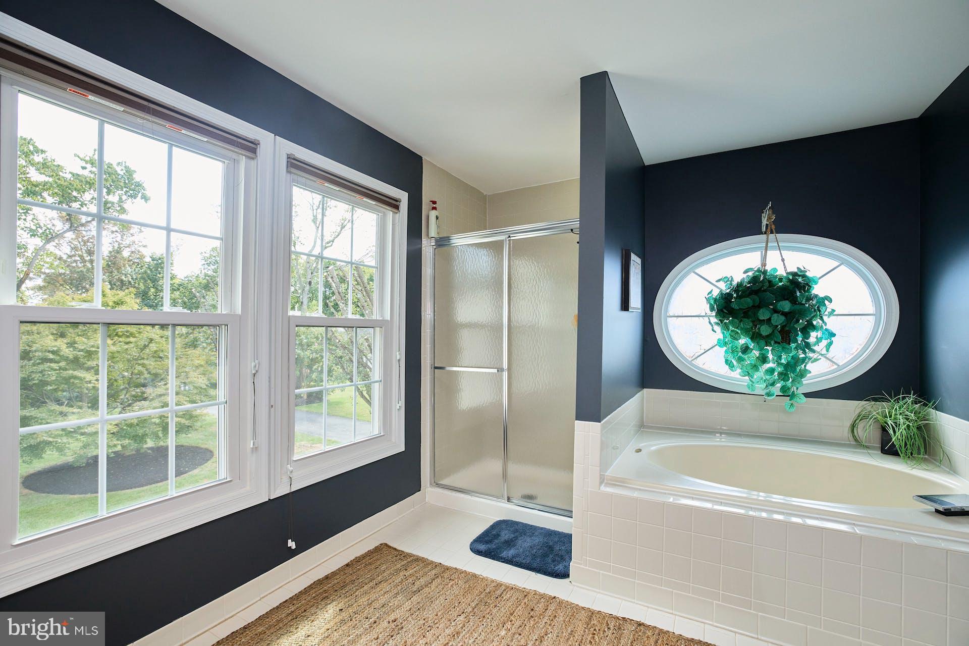 FAIRFAX HUNT - Residential