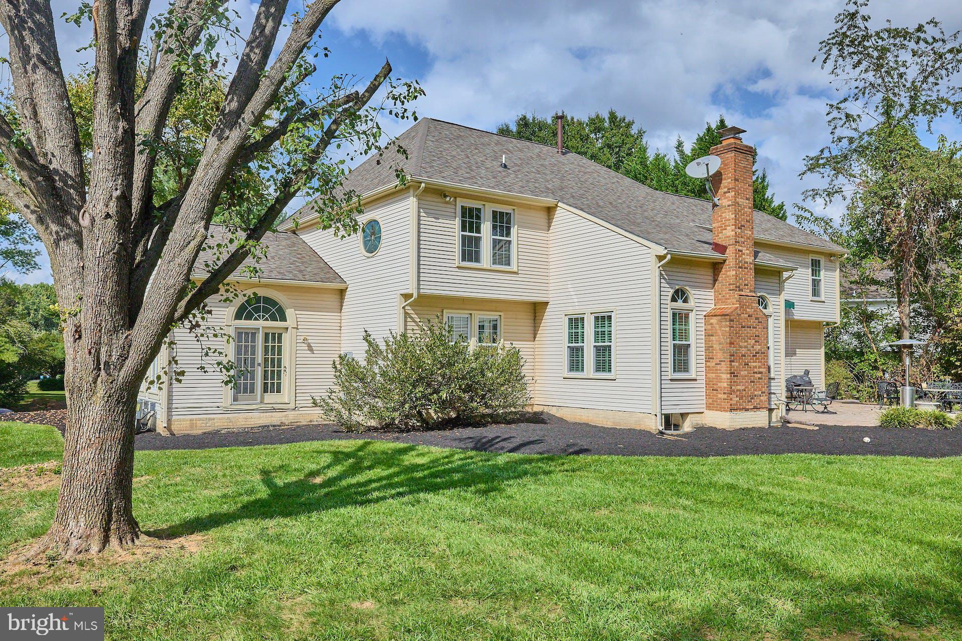 FAIRFAX HUNT - Residential