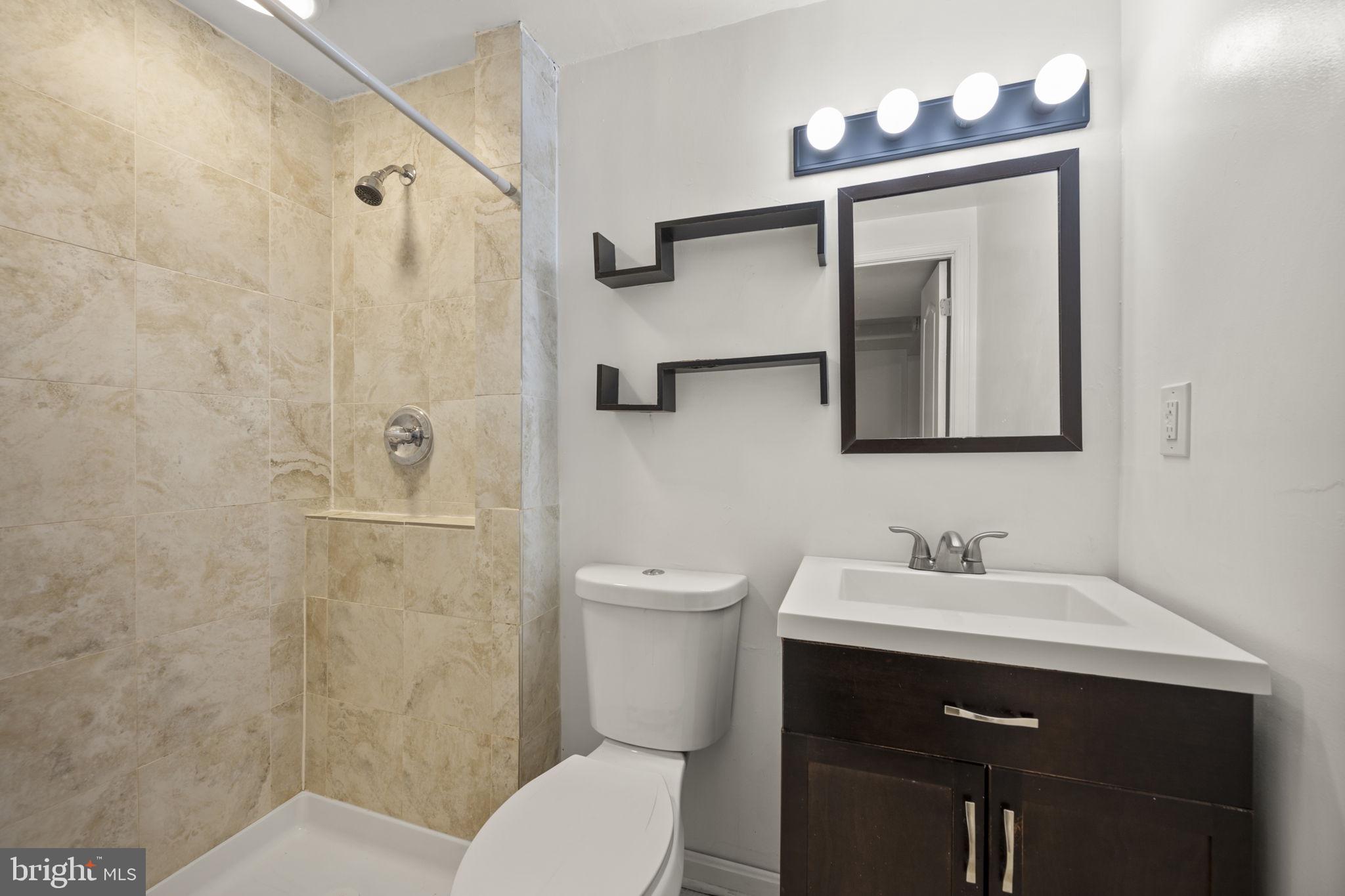 LONGFELLOW - Residential Lease