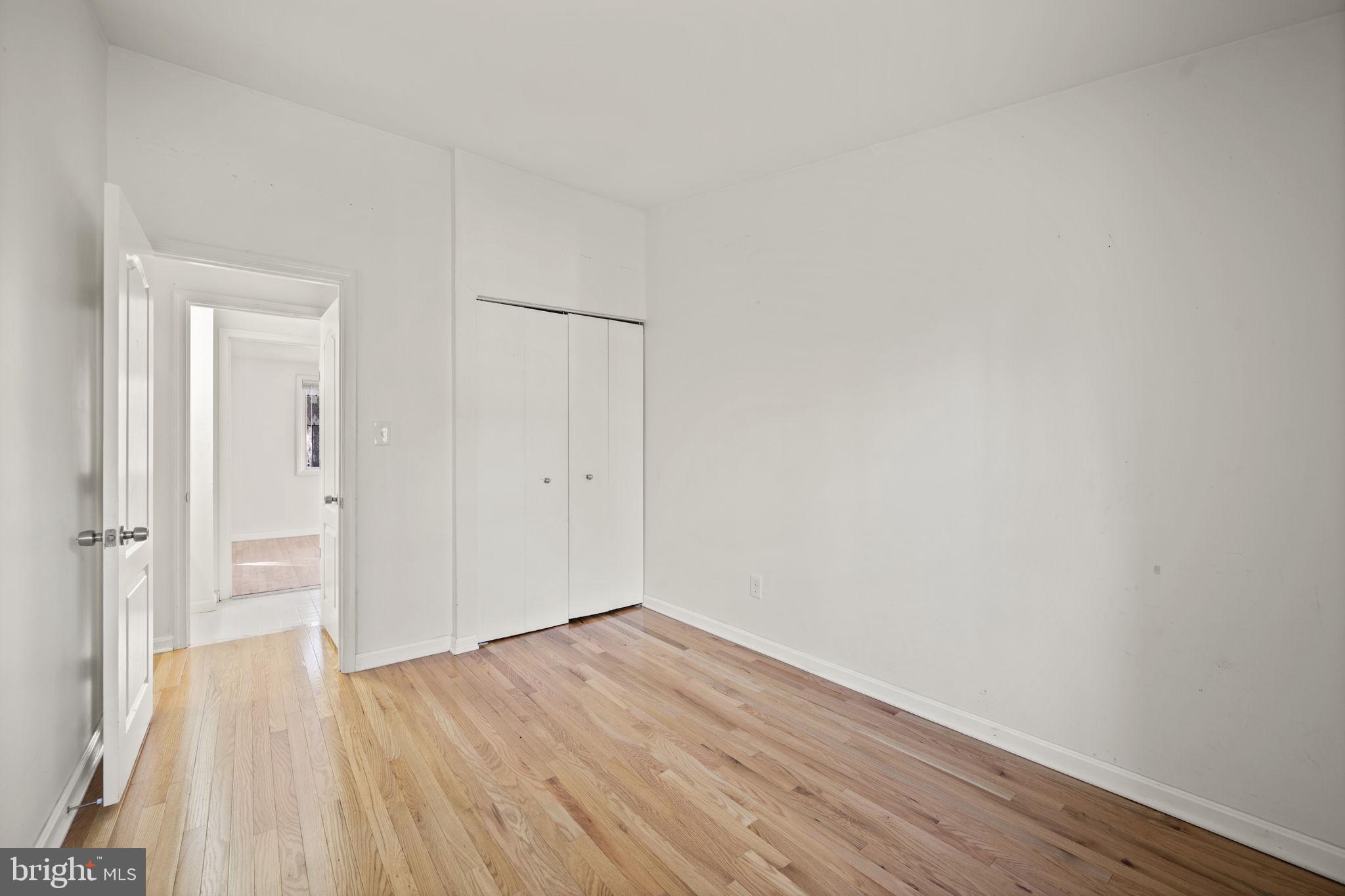 LONGFELLOW - Residential Lease