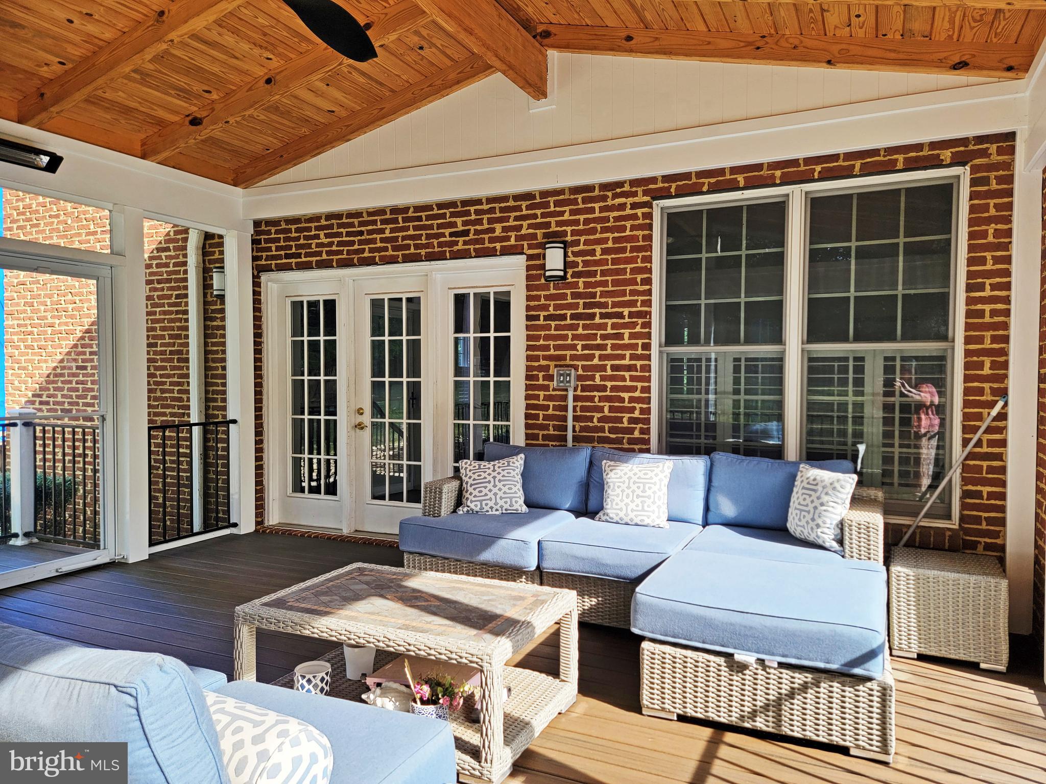 FRANKLIN PARK - Residential Lease