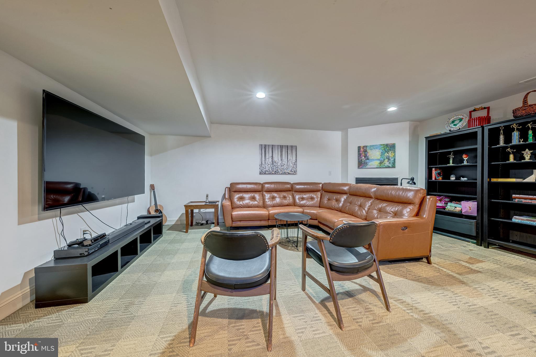 FRANKLIN PARK - Residential Lease