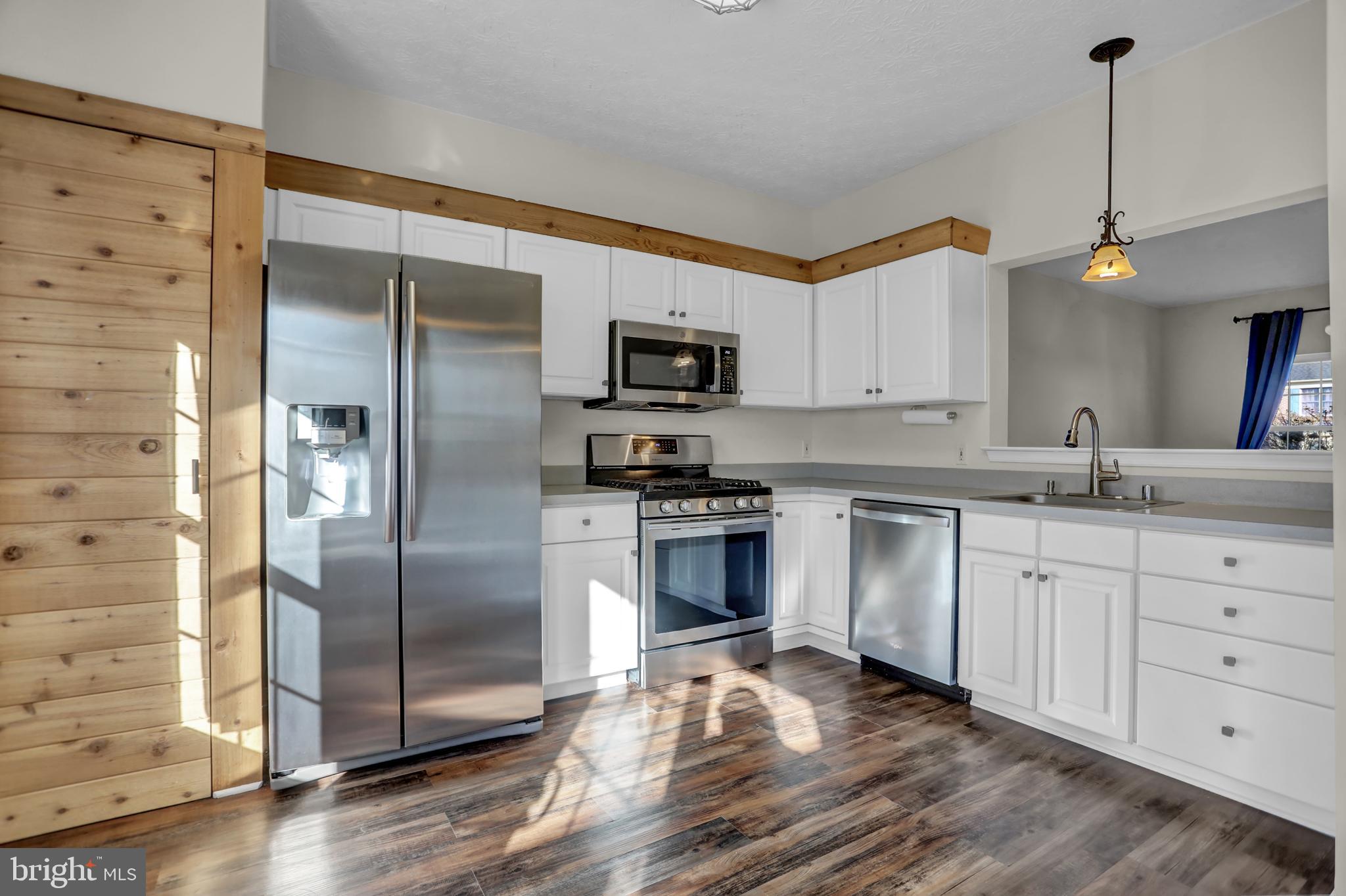 OAKHURST - Residential Lease