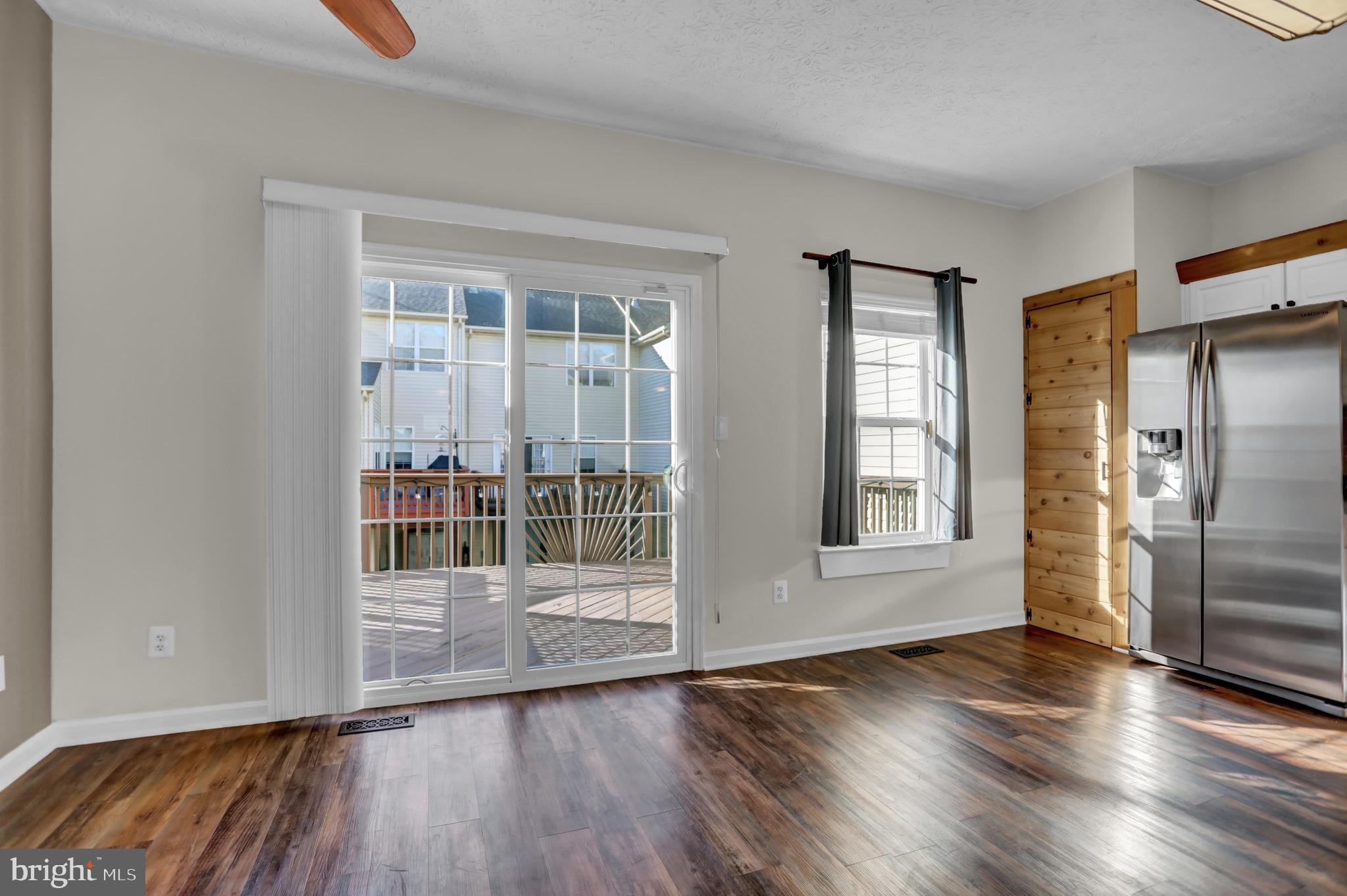 OAKHURST - Residential Lease