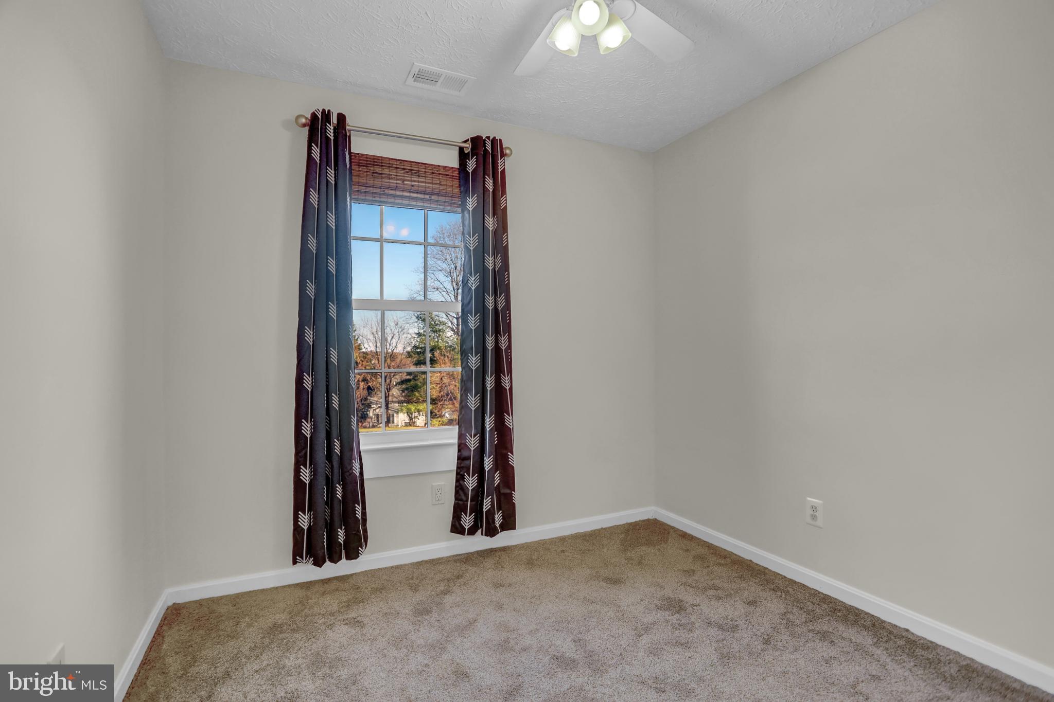 OAKHURST - Residential Lease