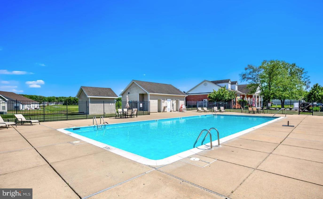 WOOD CREEK GOLF COMM - Residential