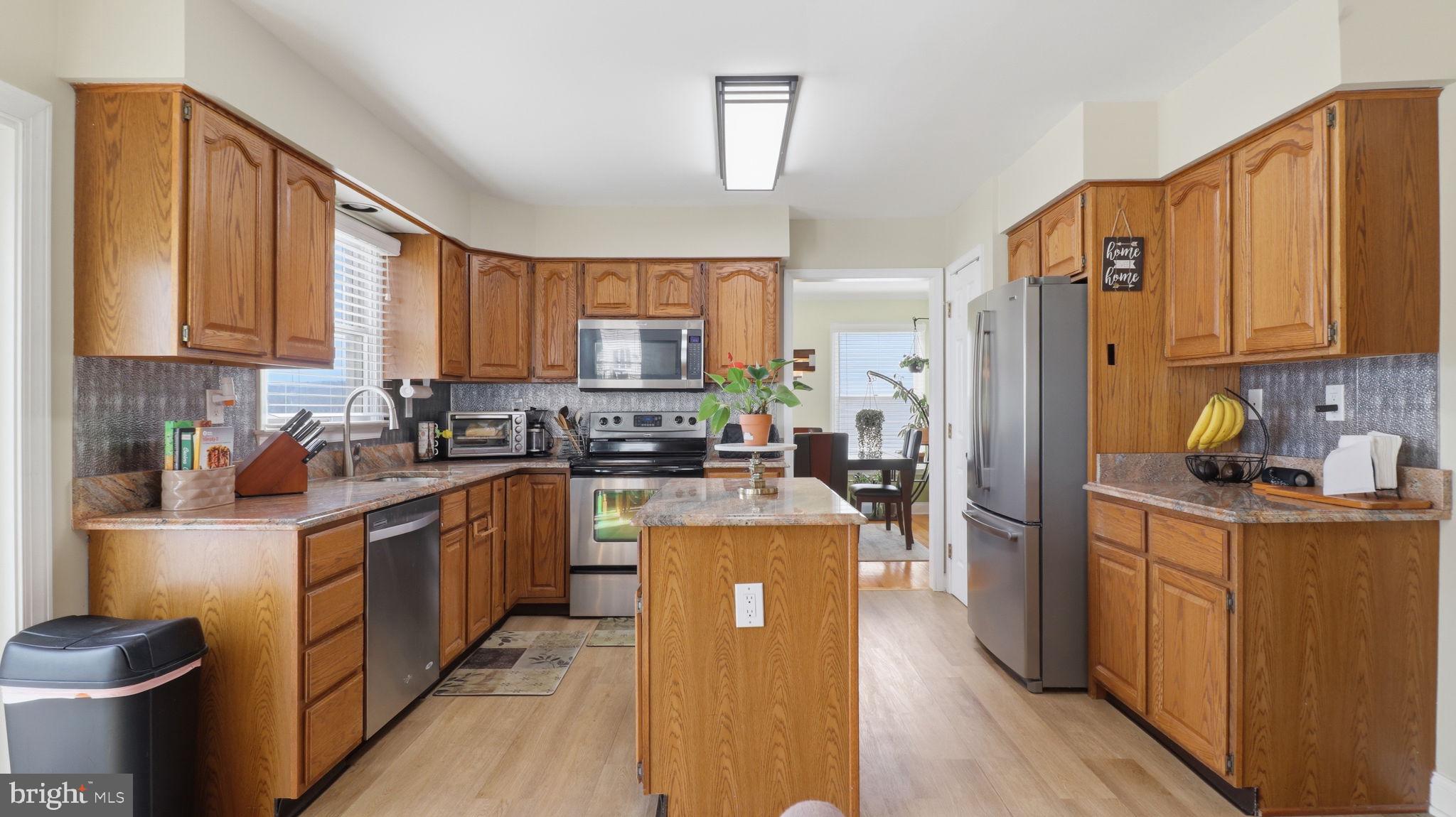 AMBERLY - Residential