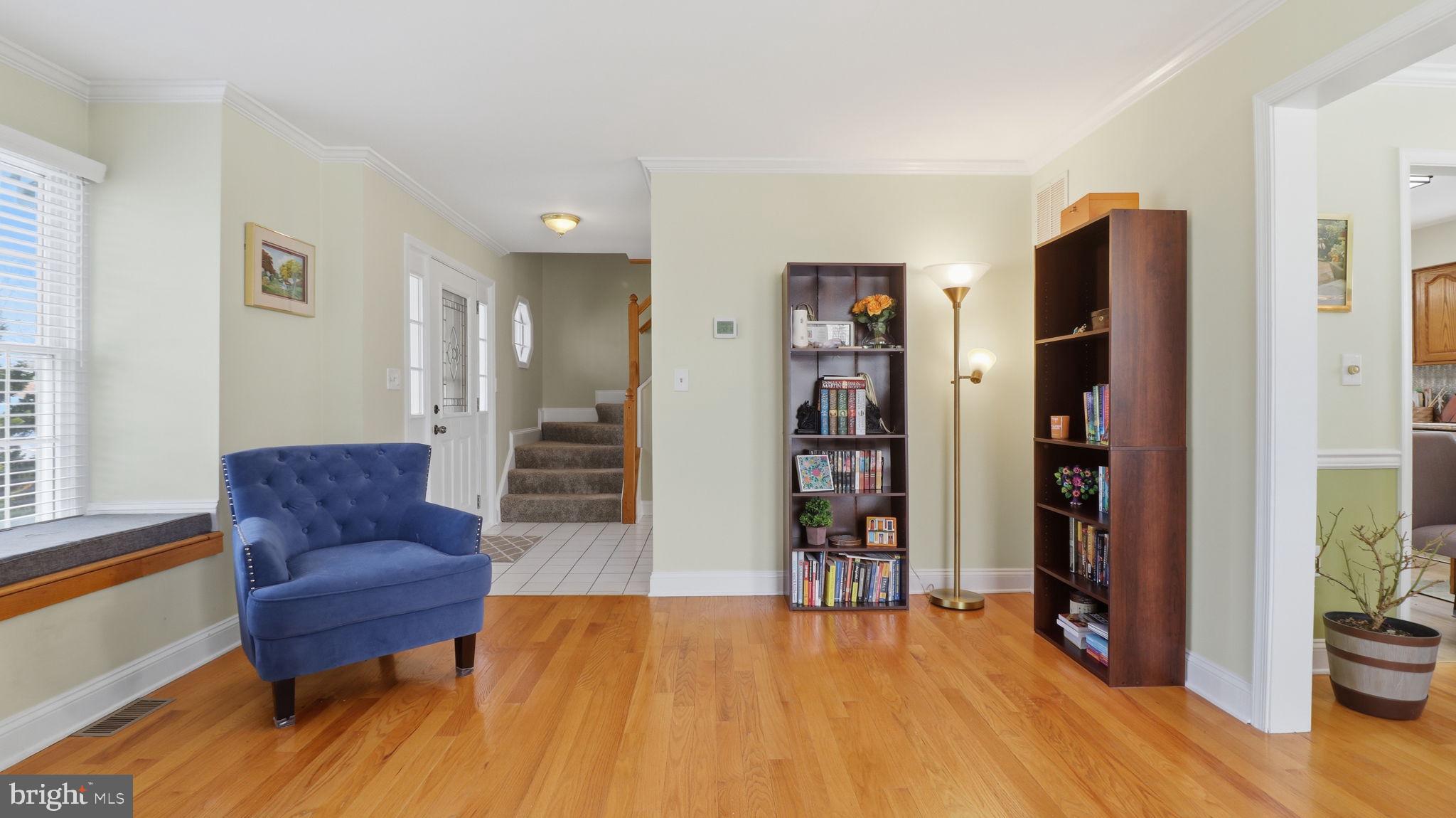 1707 AMBERLY COURT S