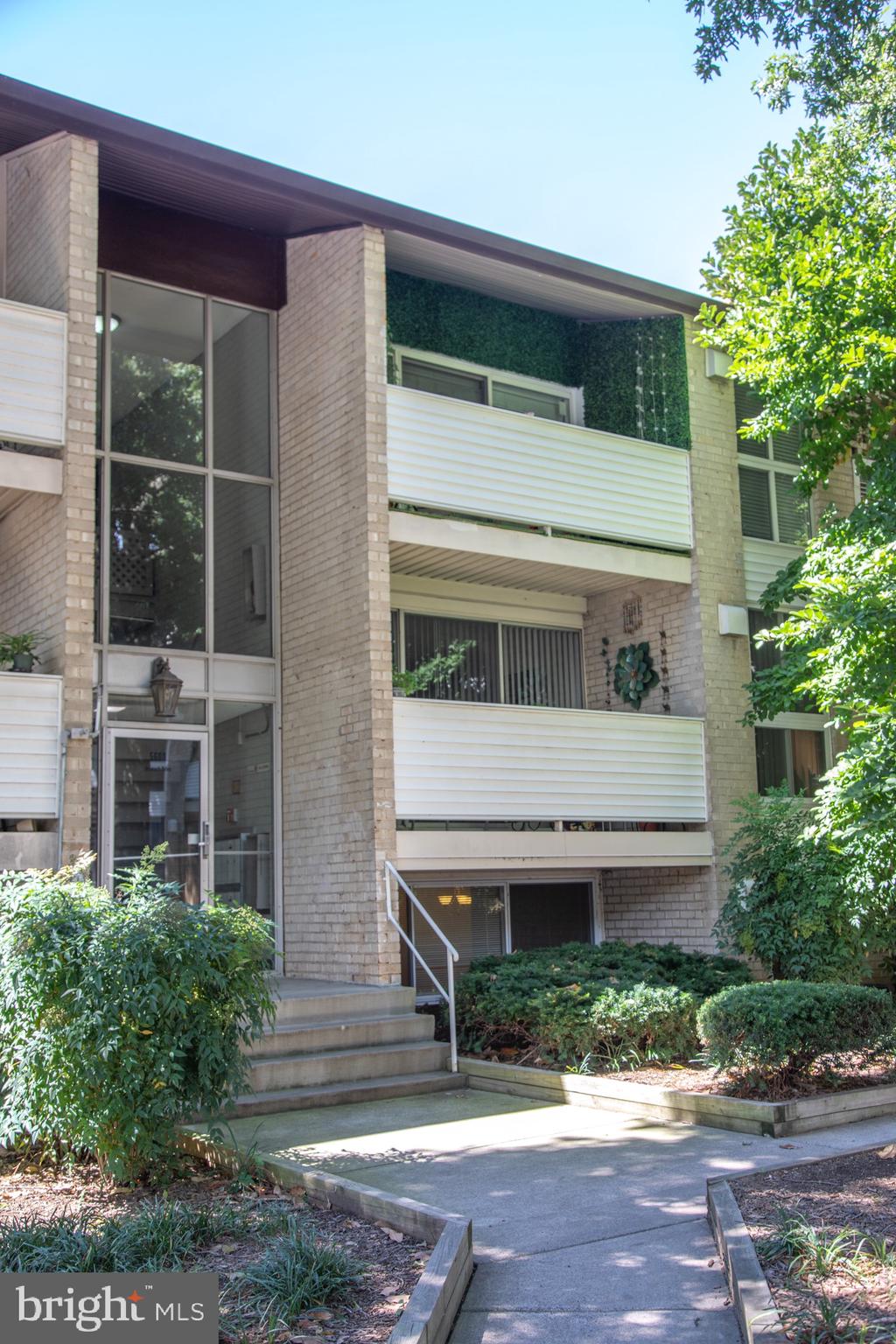 VALLEY PARK CONDOMINIUMS - Residential