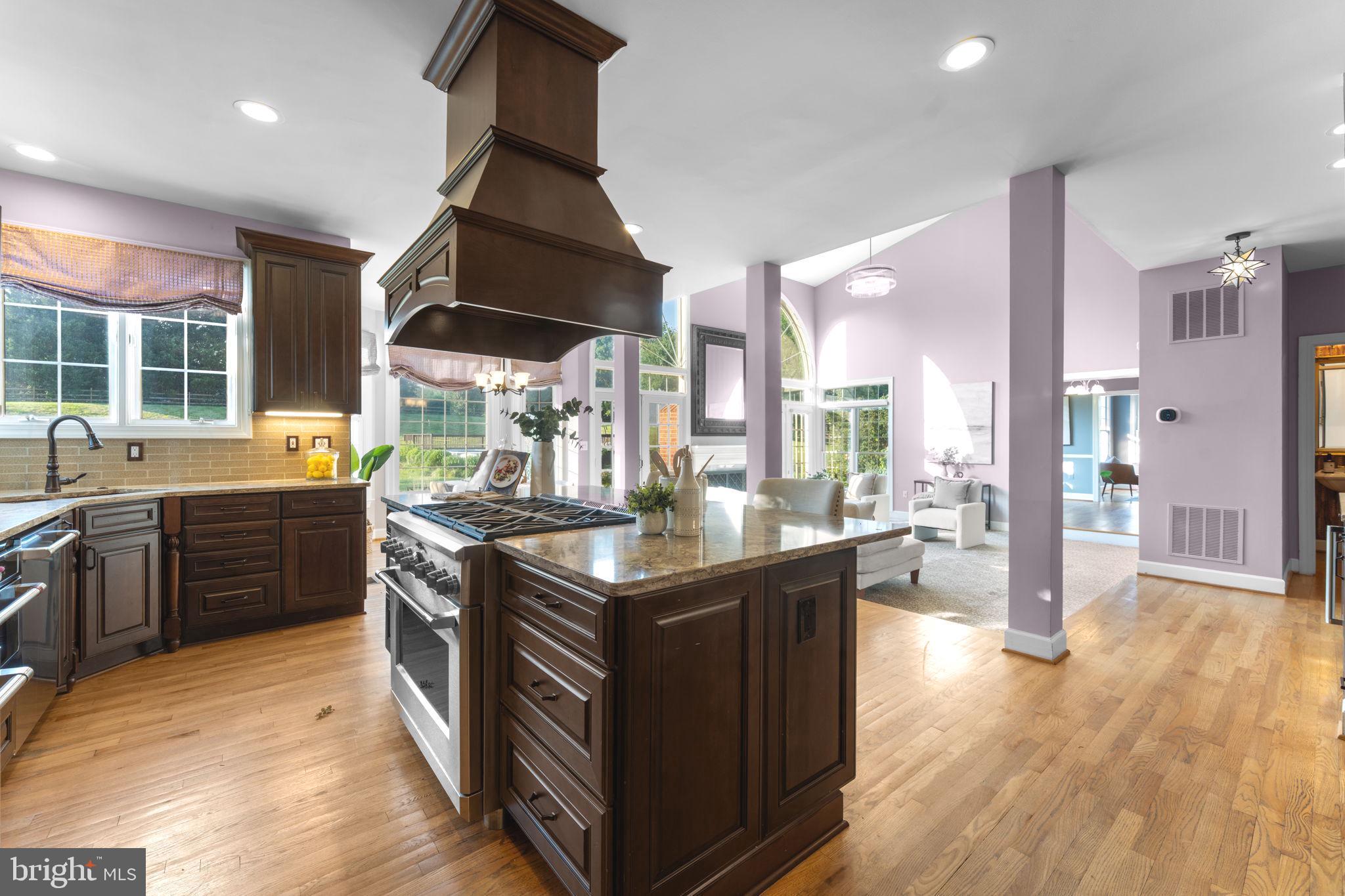 SPRING MEADOWS - Residential