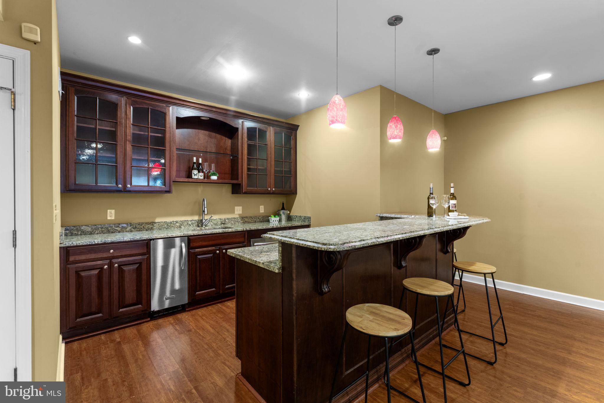 SPRING MEADOWS - Residential