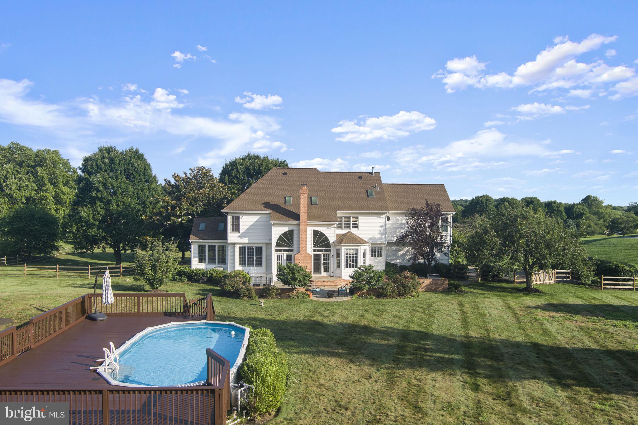 SPRING MEADOWS - Residential