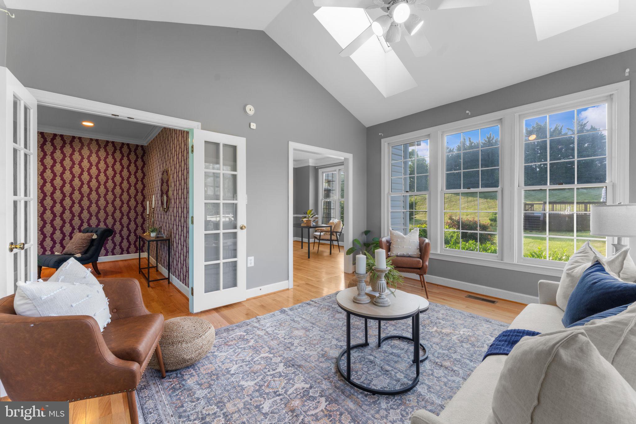 SPRING MEADOWS - Residential