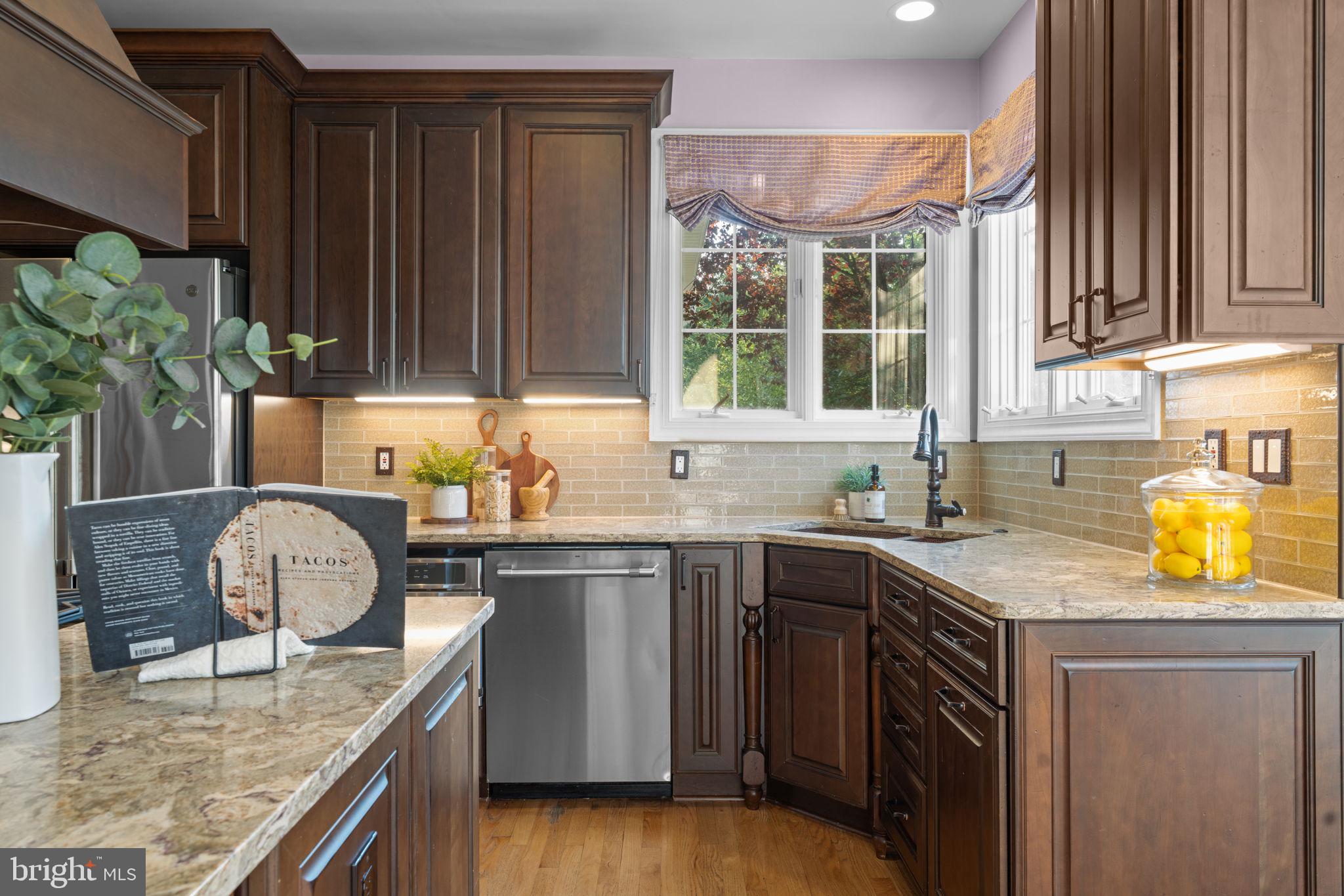 SPRING MEADOWS - Residential