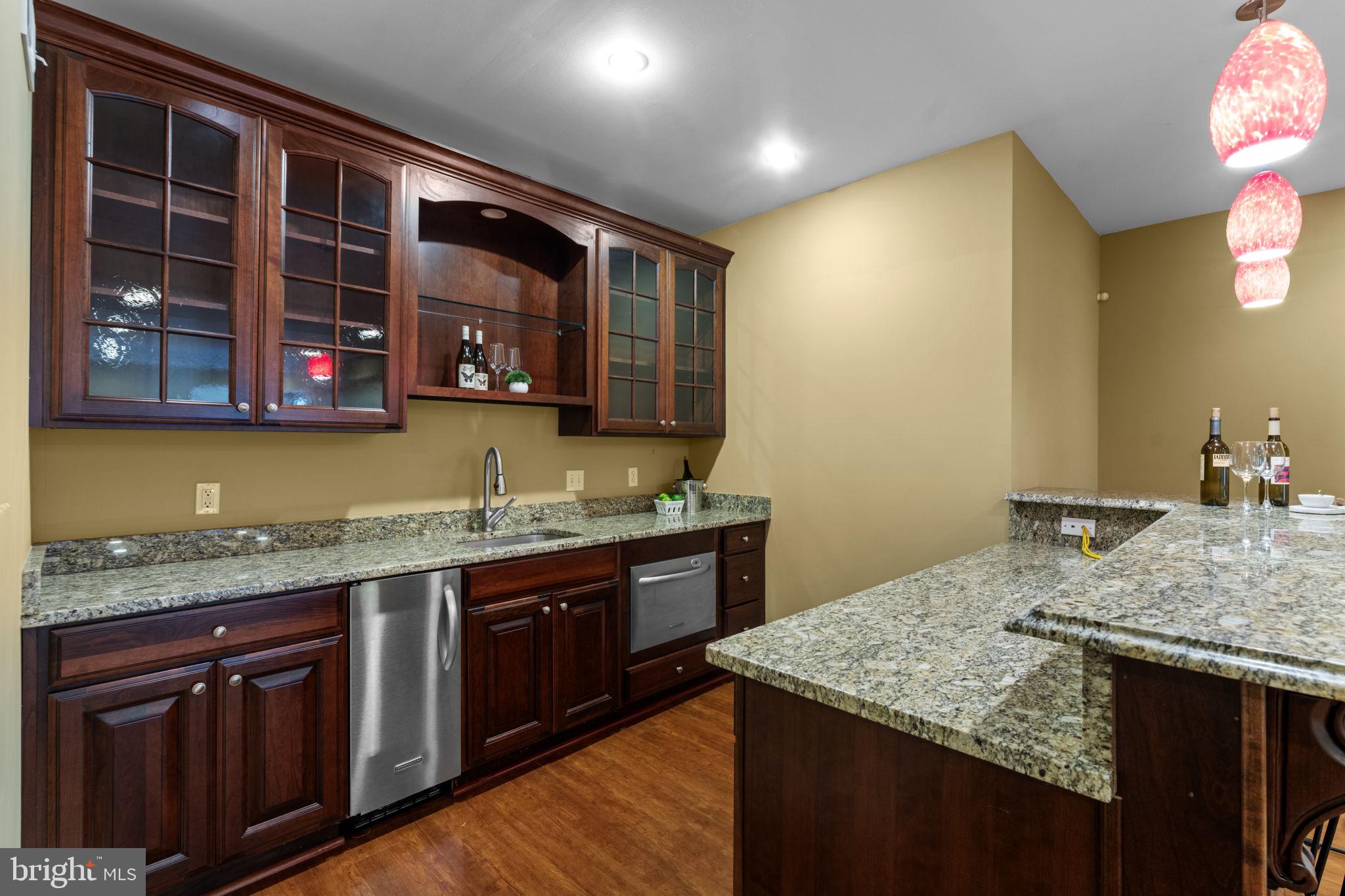 SPRING MEADOWS - Residential