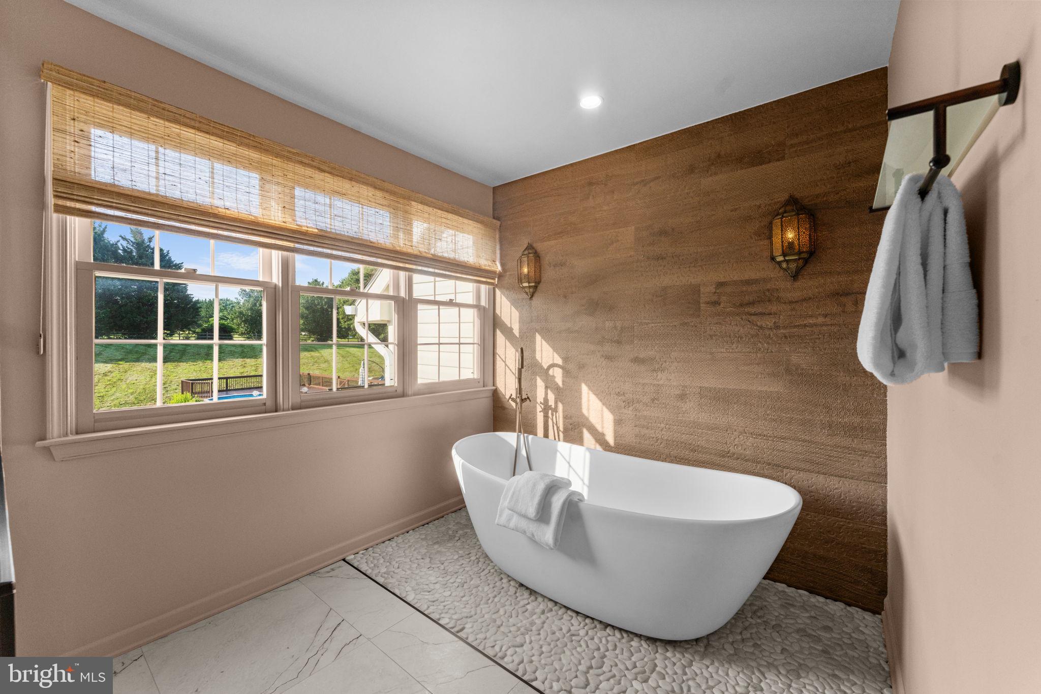 SPRING MEADOWS - Residential