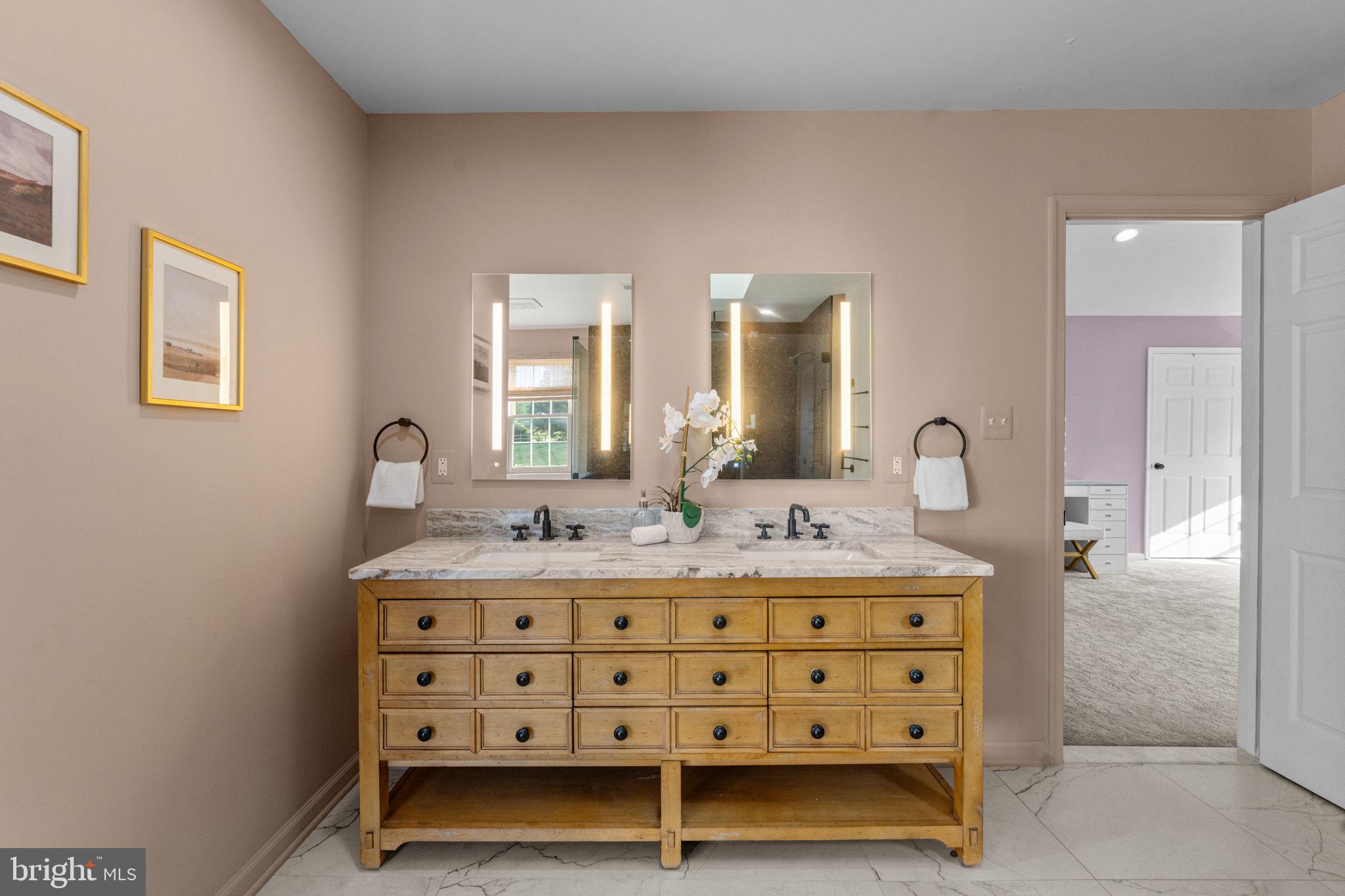 SPRING MEADOWS - Residential