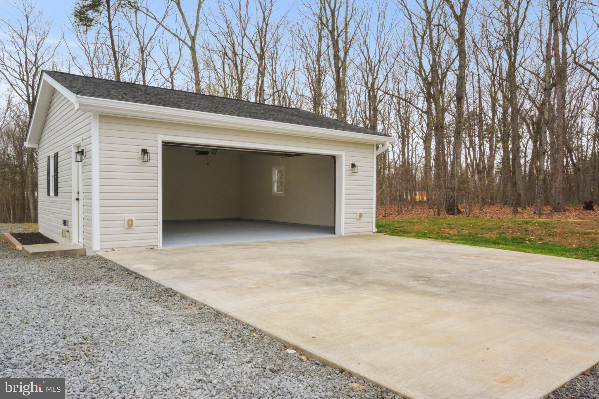 BATTLEFIELD ESTATES - Residential