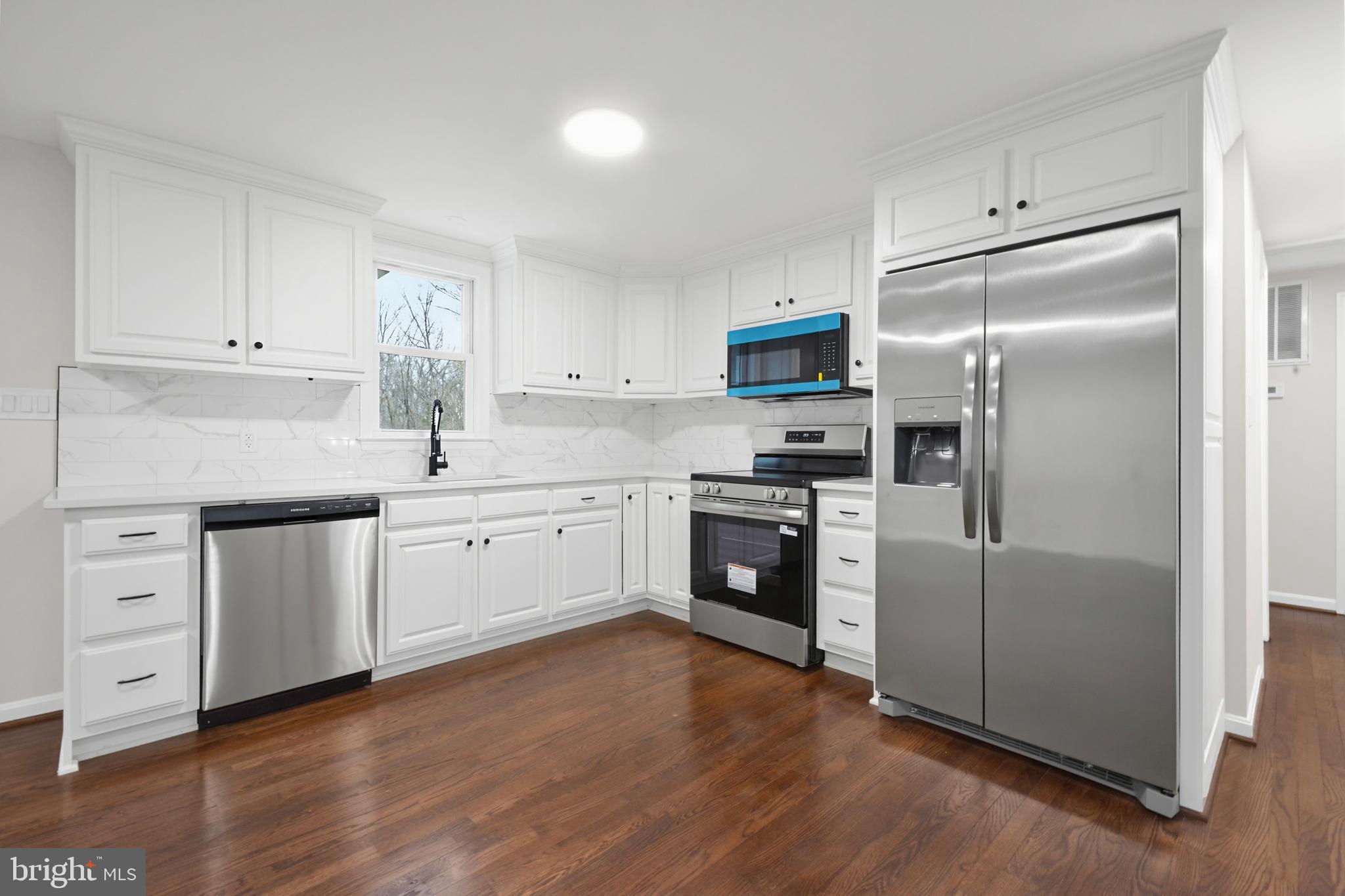 BATTLEFIELD ESTATES - Residential