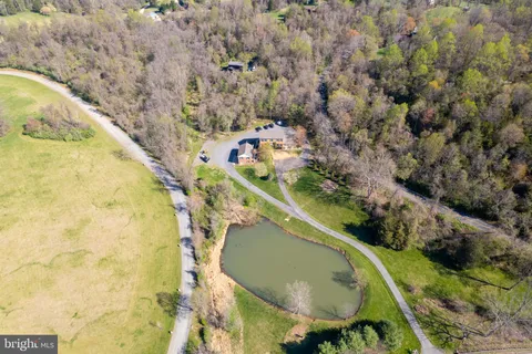 39070 Little River Turnpike, Aldie, VA MLS: VALO2092548