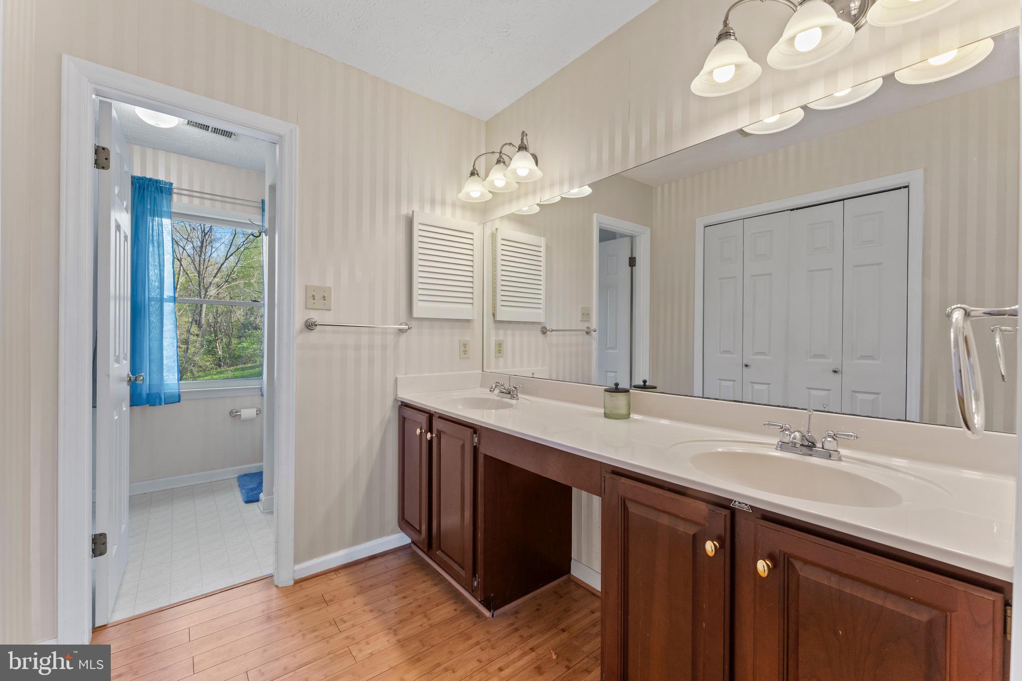 SCHULZ HOMES CORP - Residential