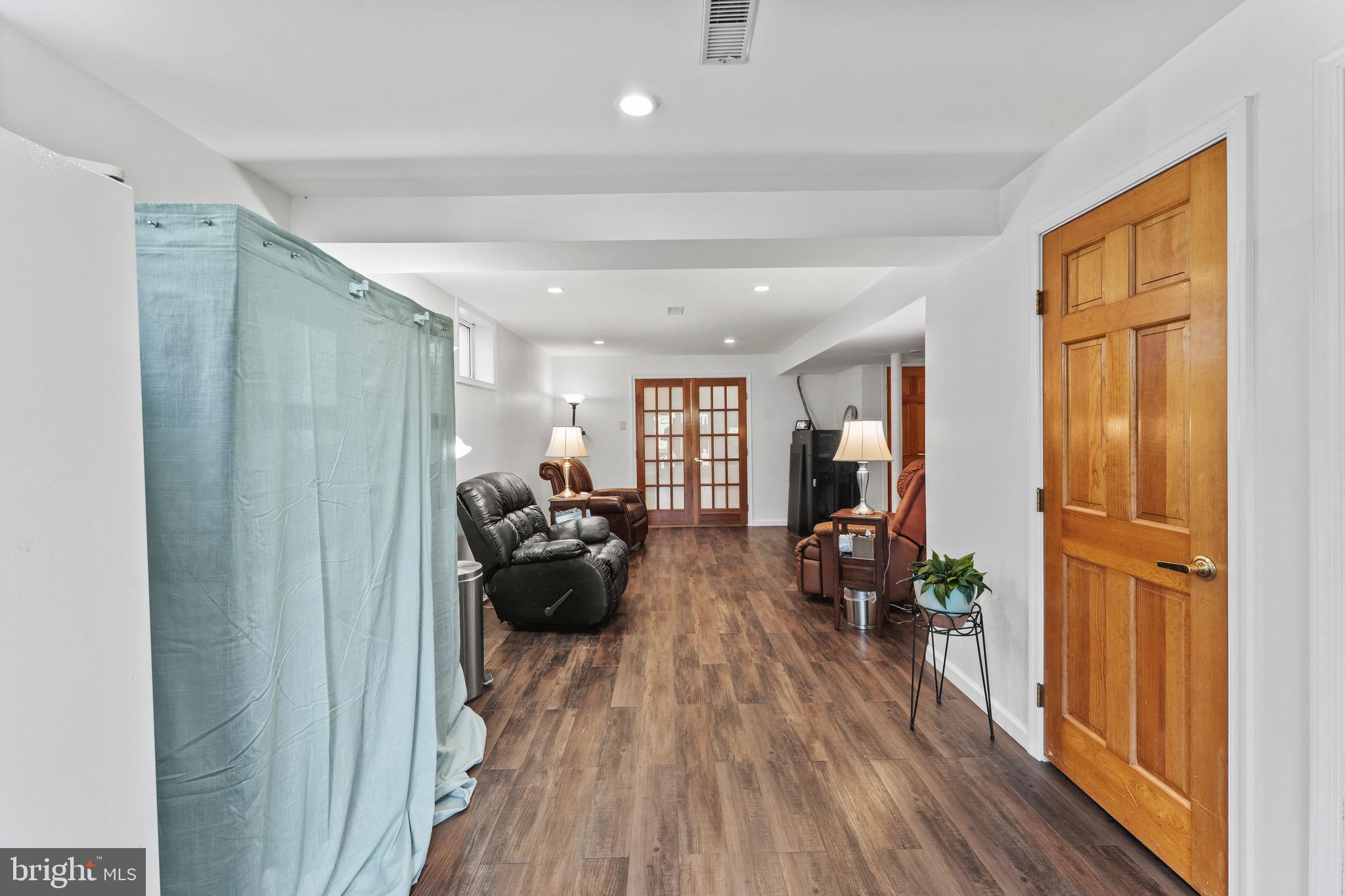 SCHULZ HOMES CORP - Residential