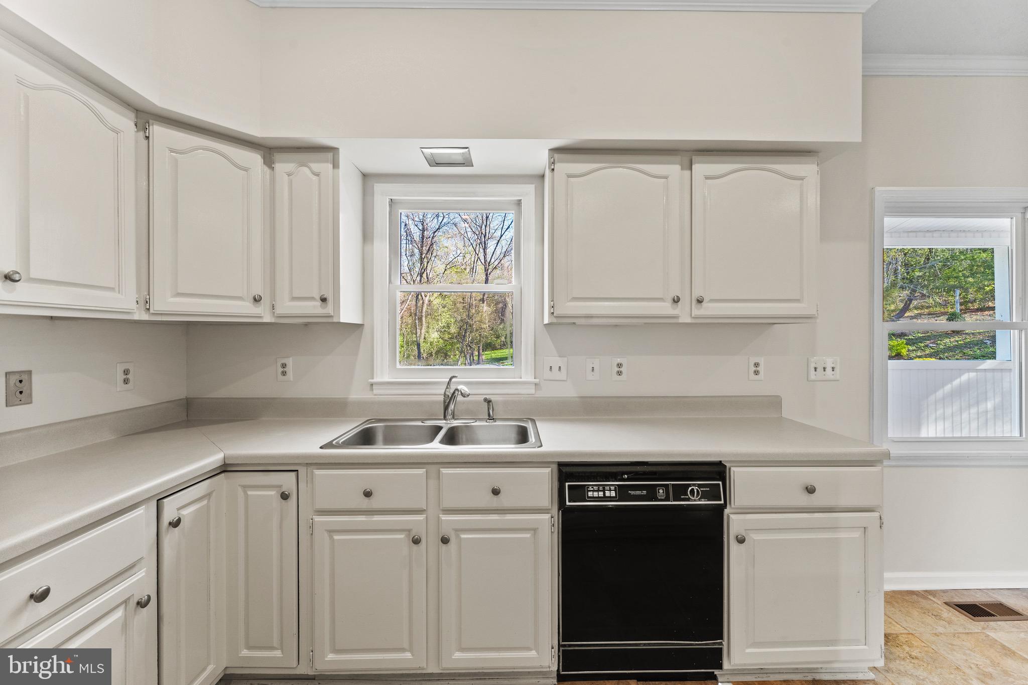 SCHULZ HOMES CORP - Residential