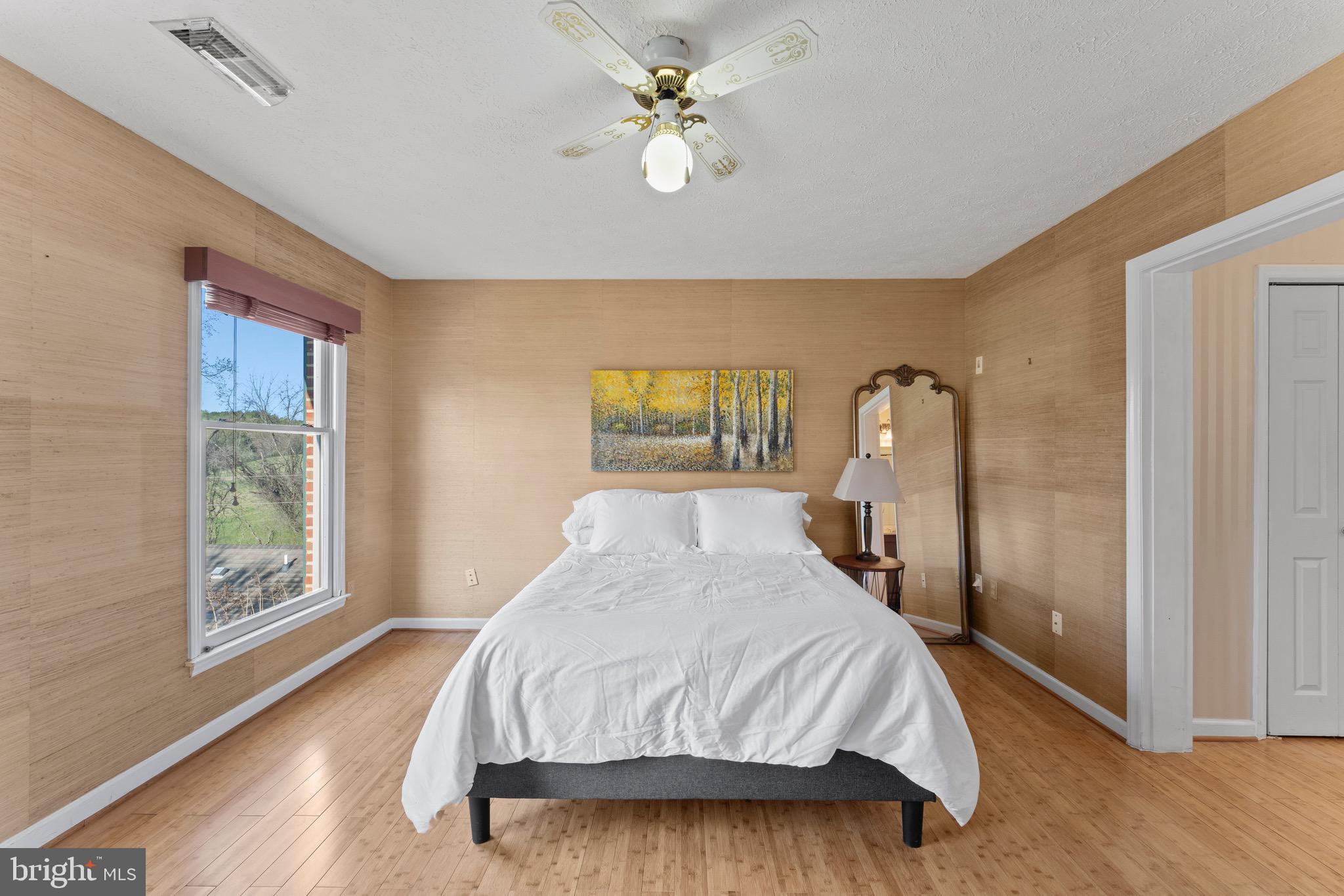 SCHULZ HOMES CORP - Residential