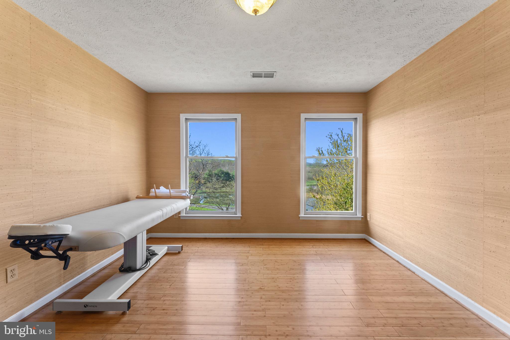 SCHULZ HOMES CORP - Residential