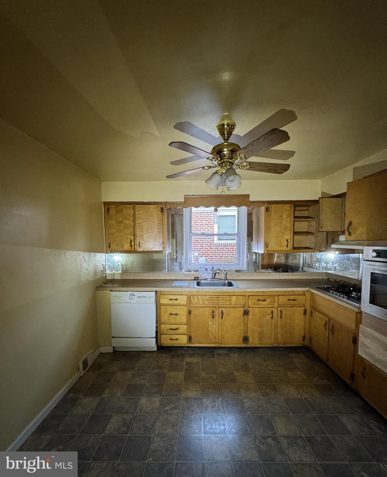 749 CINNAMINSON STREET