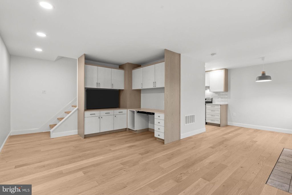 Photo of 600 Edison Avenue #606, PHILADELPHIA, PA 19116 (MLS # PAPH2542182)