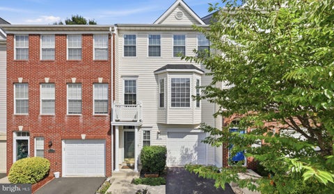 Townhouse For Rent - 5106 Ballycastle Circle<br/> Fairfax County, ALEXANDRIA, VA 22315