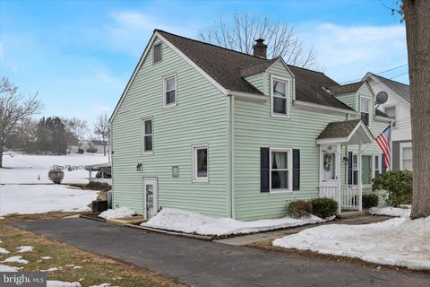 Tiny photo for 84 W Schuylkill Road, POTTSTOWN, PA 19465 (MLS # PACT2118506)