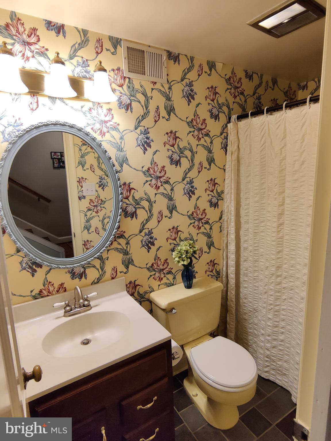 OLDE BELHAVEN TOWNE - Residential Lease