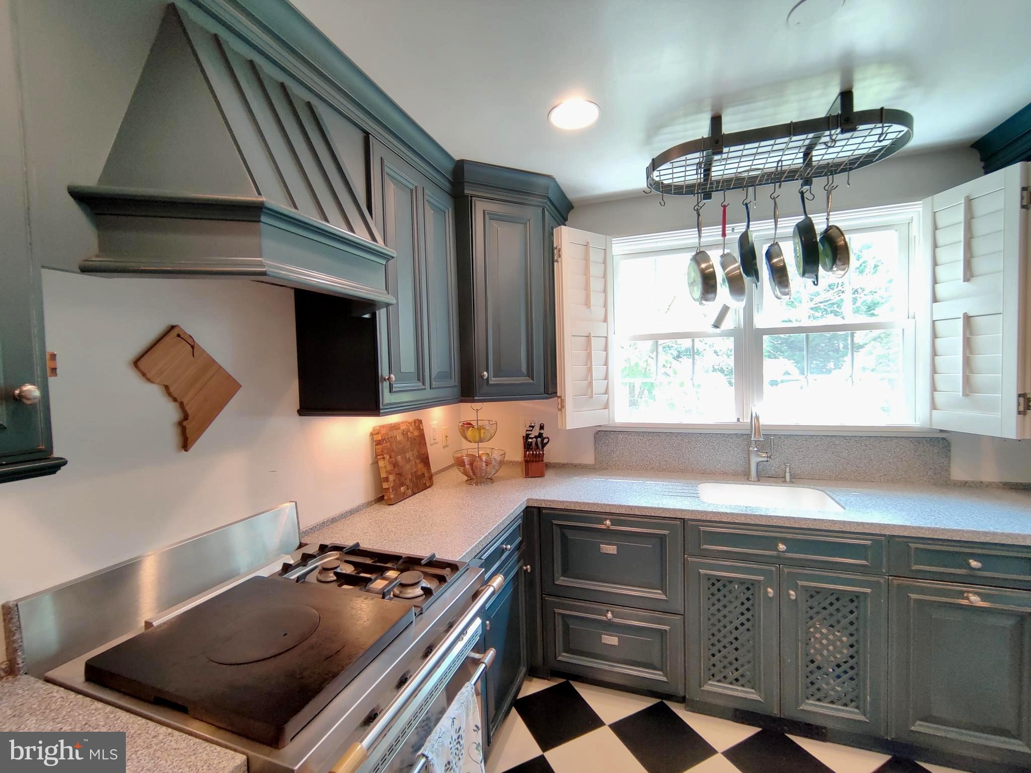 OLDE BELHAVEN TOWNE - Residential Lease