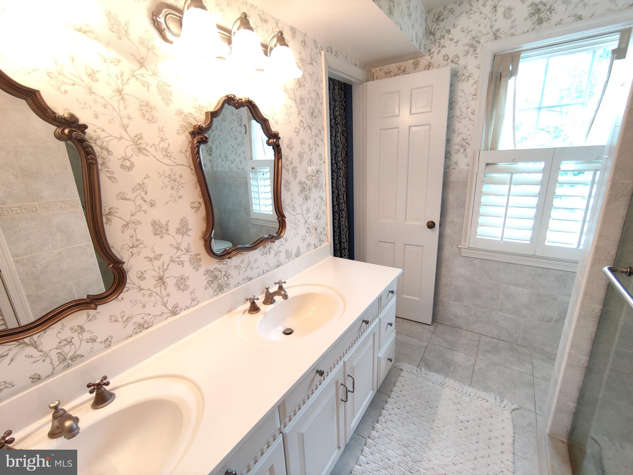 OLDE BELHAVEN TOWNE - Residential Lease