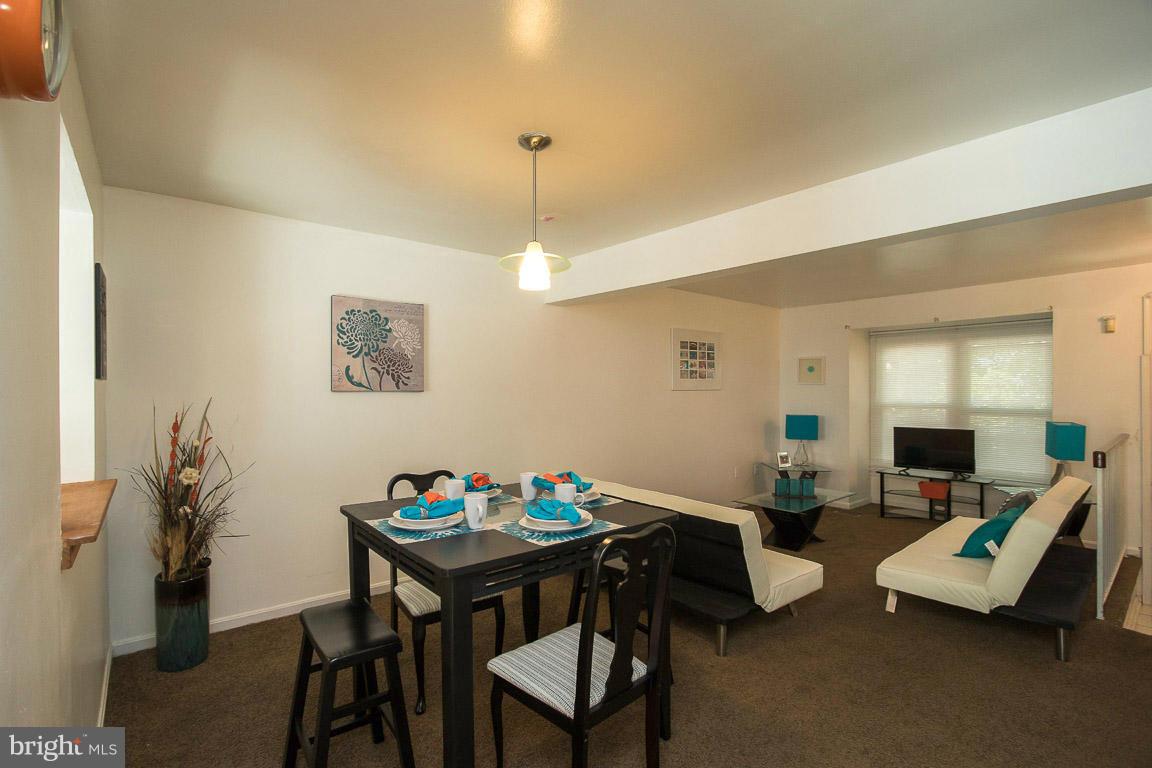 LAUREL LAKES PLAT 2 - Residential