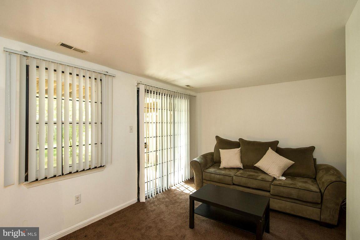 LAUREL LAKES PLAT 2 - Residential