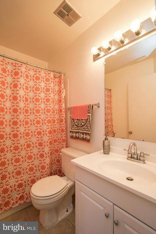 LAUREL LAKES PLAT 2 - Residential