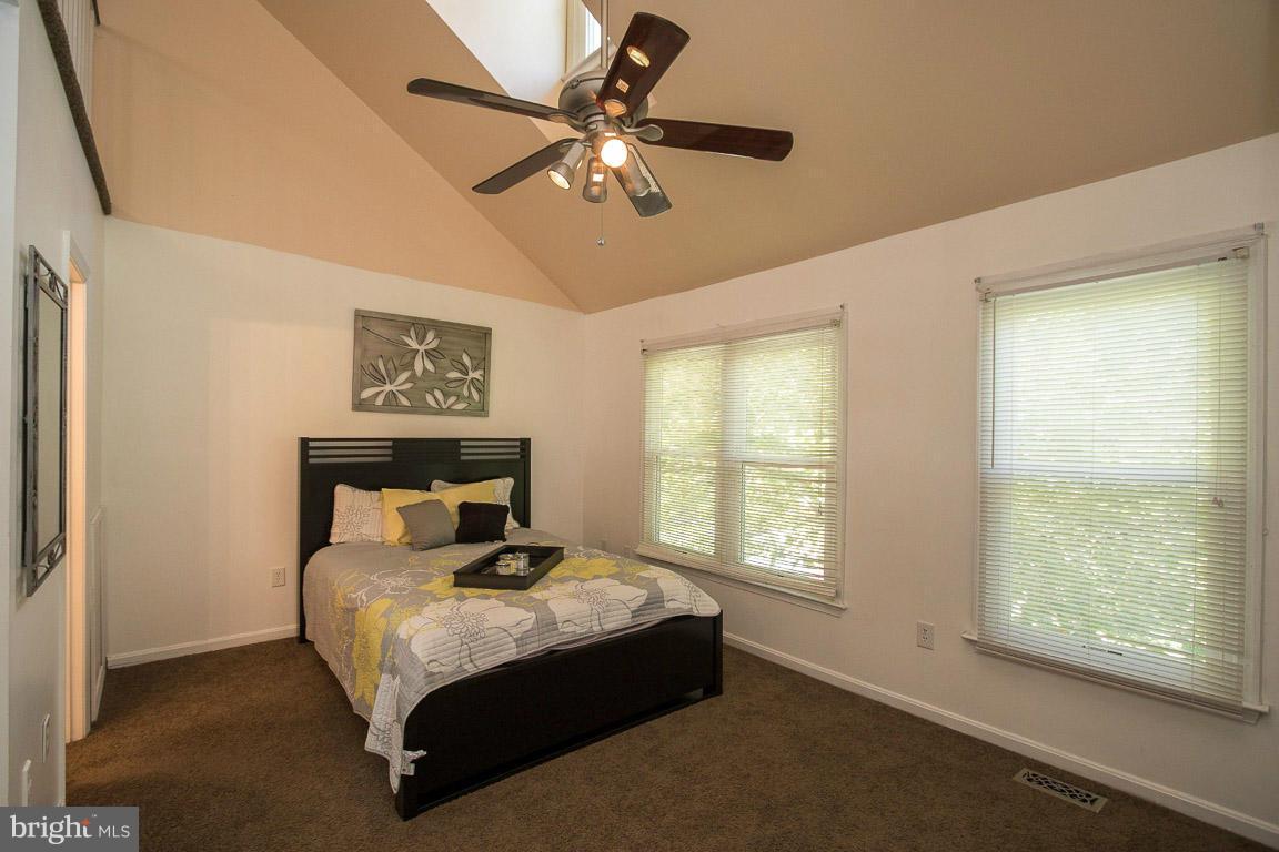 LAUREL LAKES PLAT 2 - Residential