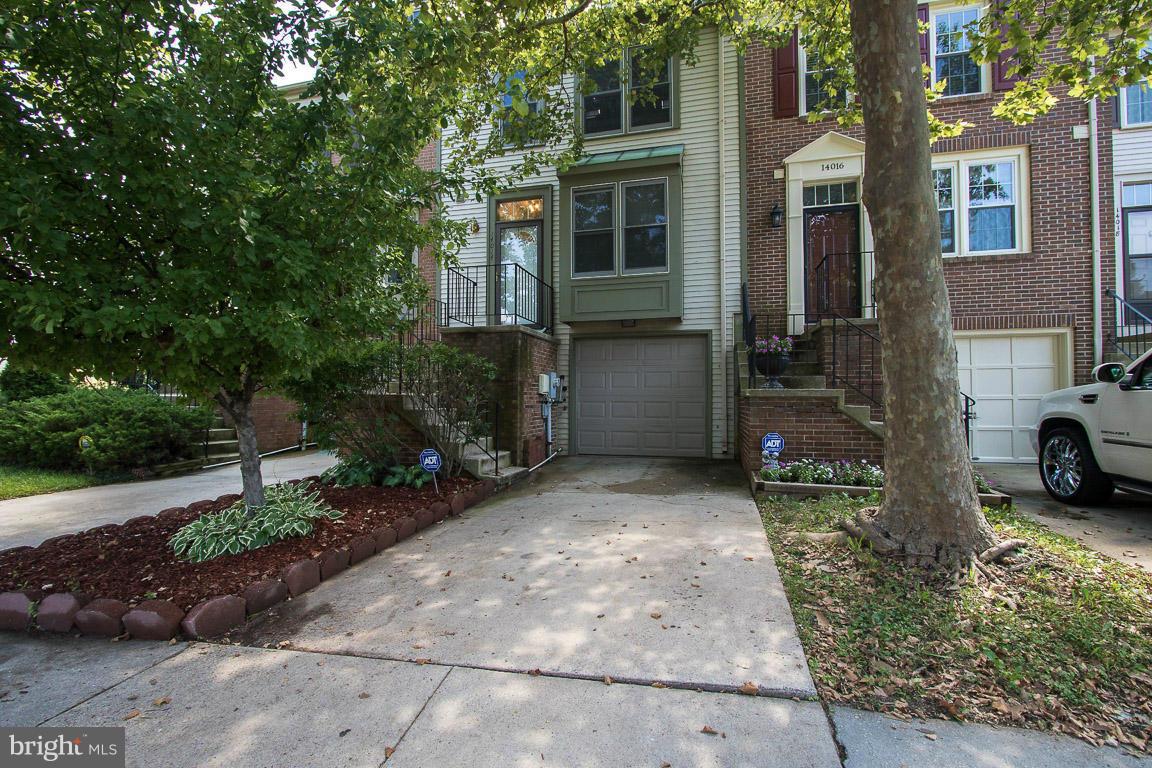 LAUREL LAKES PLAT 2 - Residential