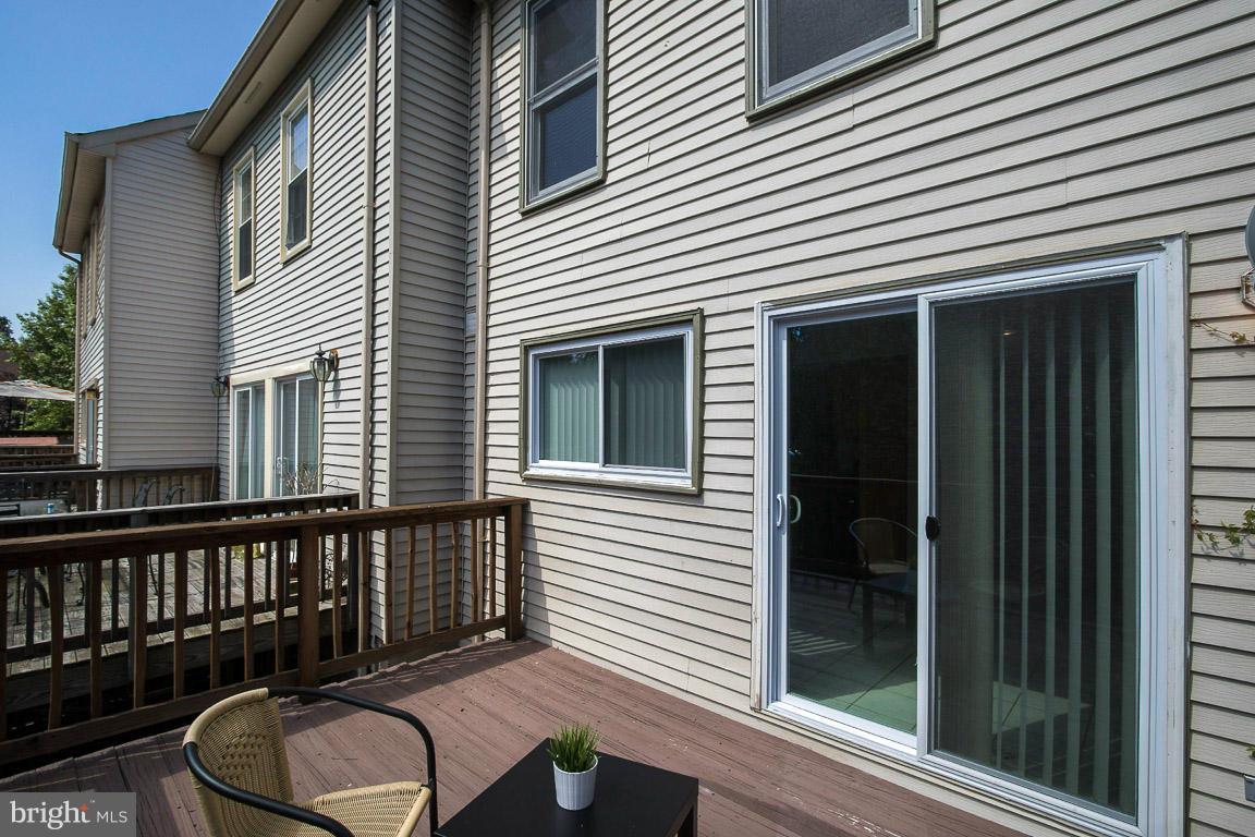 LAUREL LAKES PLAT 2 - Residential