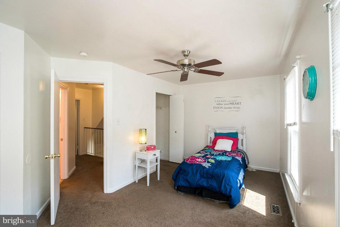 LAUREL LAKES PLAT 2 - Residential