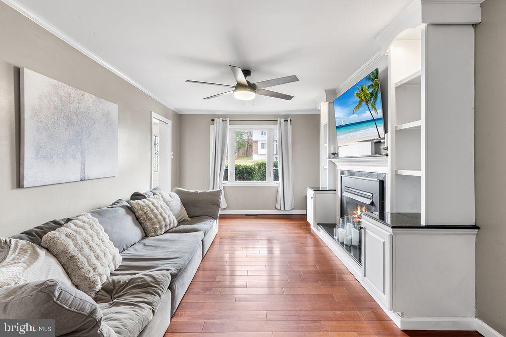 WILLOWBROOK - Residential