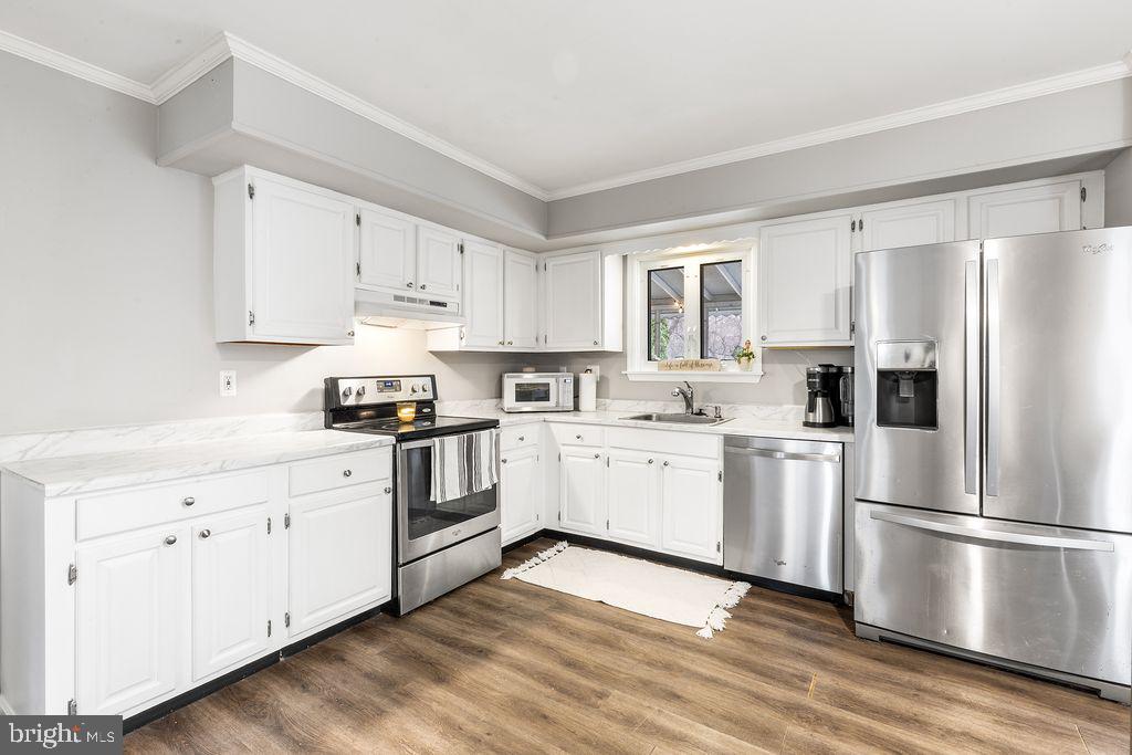 WILLOWBROOK - Residential