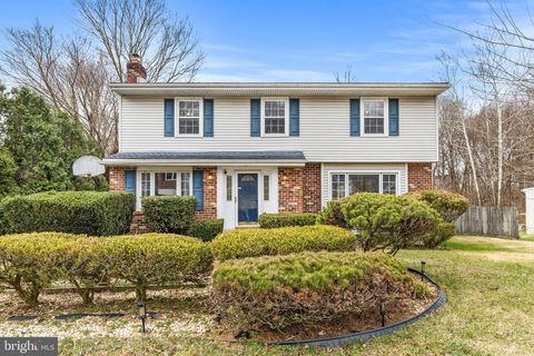 Homes For Sale - 121 Jennifer Way<br/> UPPER CHICHESTER, PA 19061